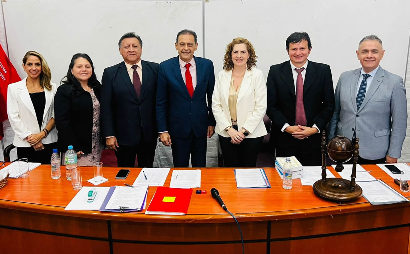 Culmina ciclo de clases magistrales para primer concurso de selección docente en Derecho UNA